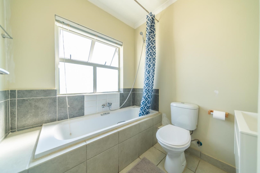 3 Bedroom Property for Sale in Nuutgevonden Western Cape